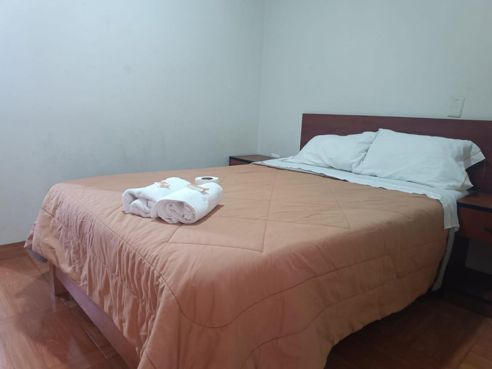 Hostal Yuraq Wasi 596 Аякучо Экстерьер фото